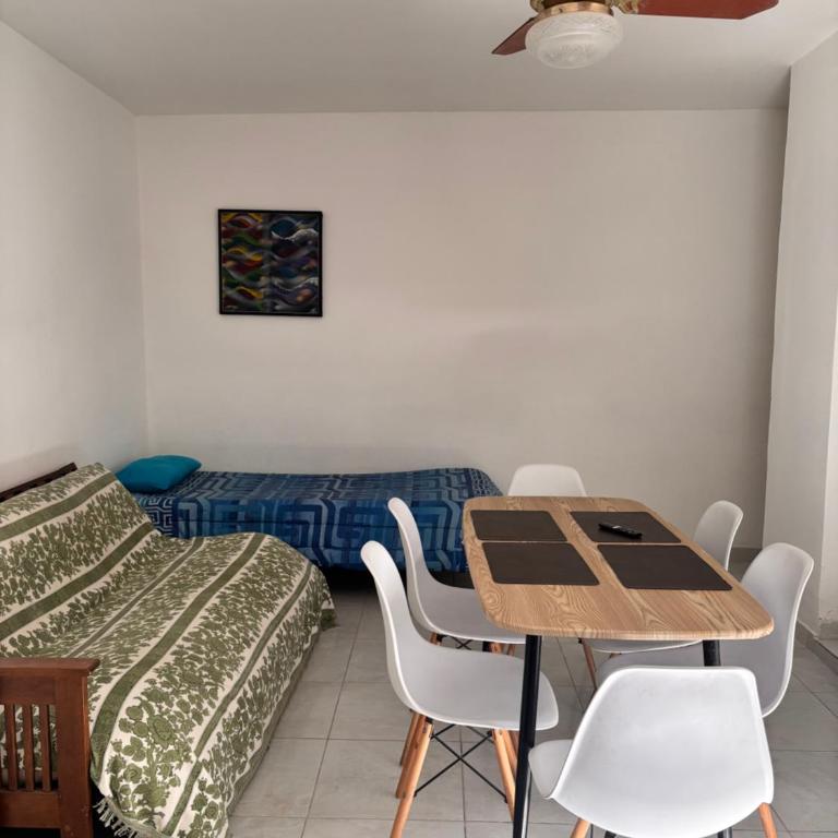 Departamentos calle 8 - Three-Bedroom Apartment - 2