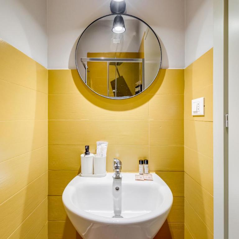 Vivilo Collection - Charme 24 Suites - Close to Via Veneto - Camera Matrimoniale Piccola - 1