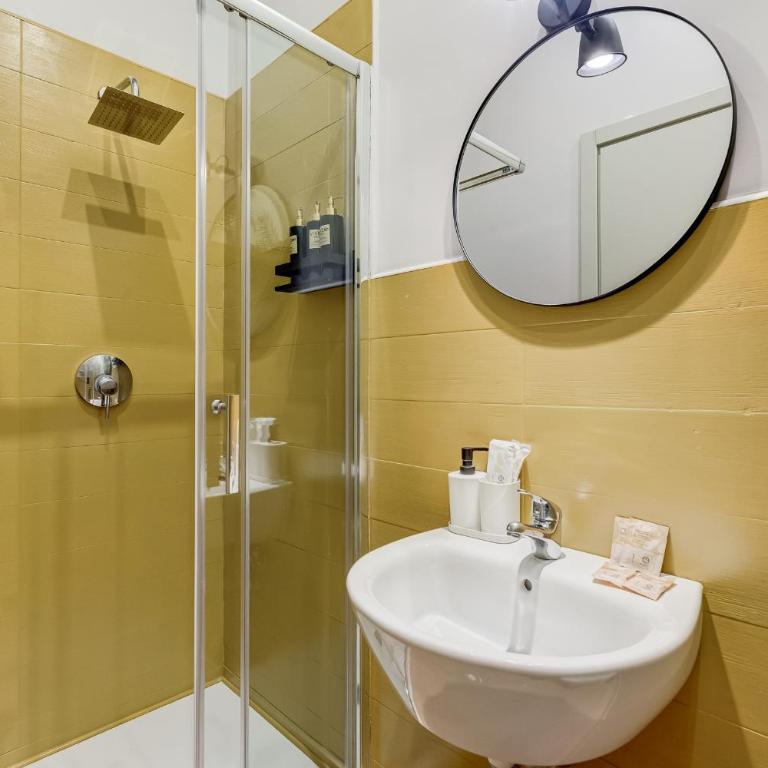 Vivilo Collection - Charme 24 Suites - Close to Via Veneto - Camera Matrimoniale Piccola - 17