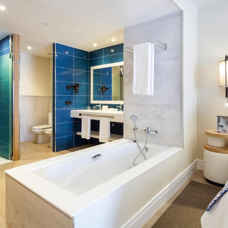 Gran Tacande Wellness & Relax Costa Adeje - Habitación Deluxe con vistas laterales al océano (2 adultos) - 3
