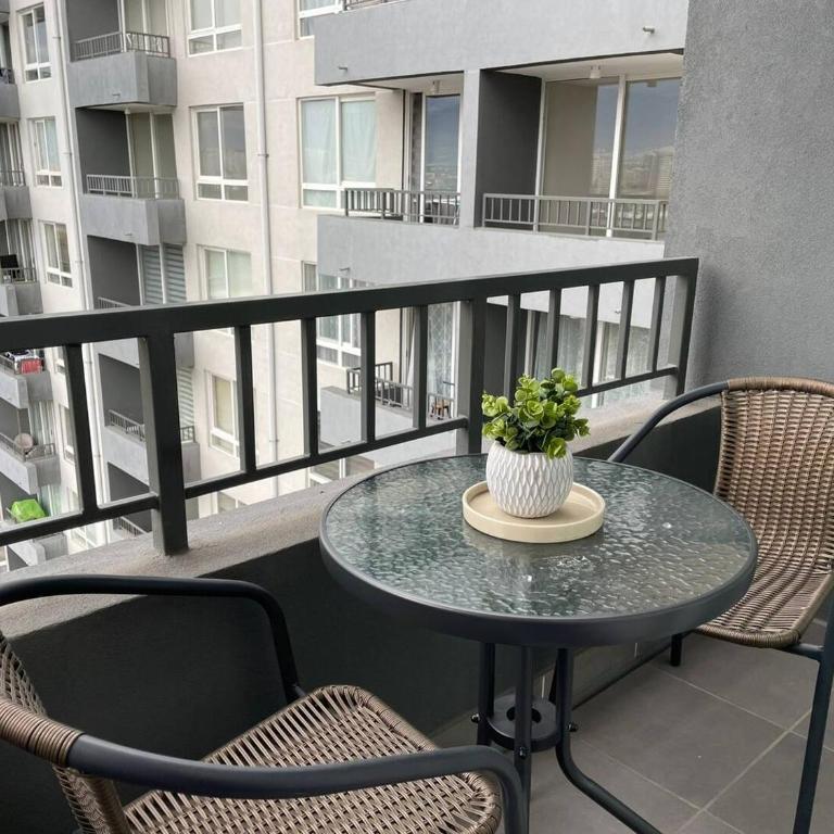 Hermoso Departamento en Ñuñoa con Estacionamiento - One-Bedroom Apartment - 5