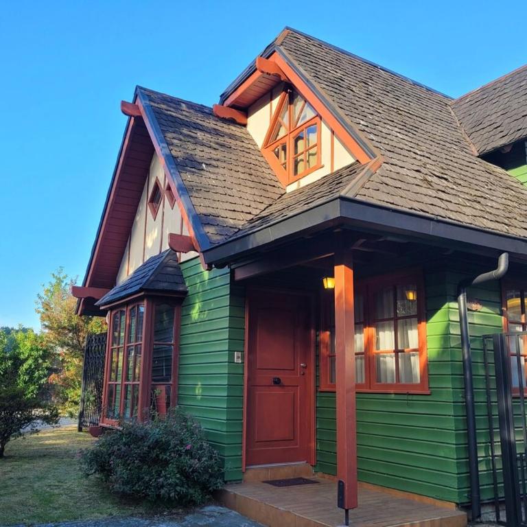 Casa Verde Puerto Varas - Two-Bedroom House - 1