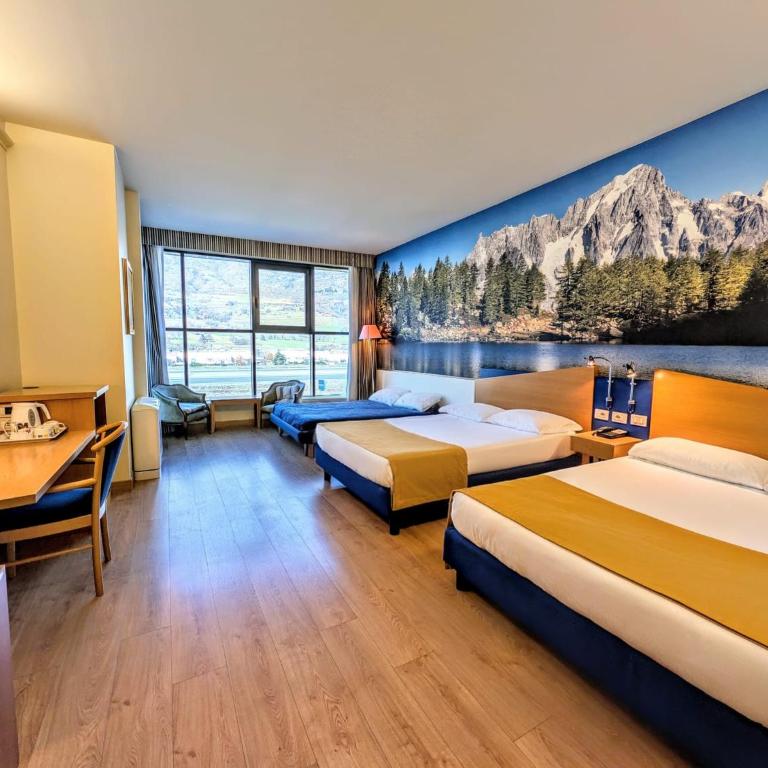 Hotel Express Aosta East - Camera Familiare XL - 1