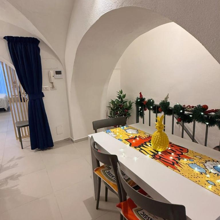 Duomo Pop apARTment - Apartment with City View - 10