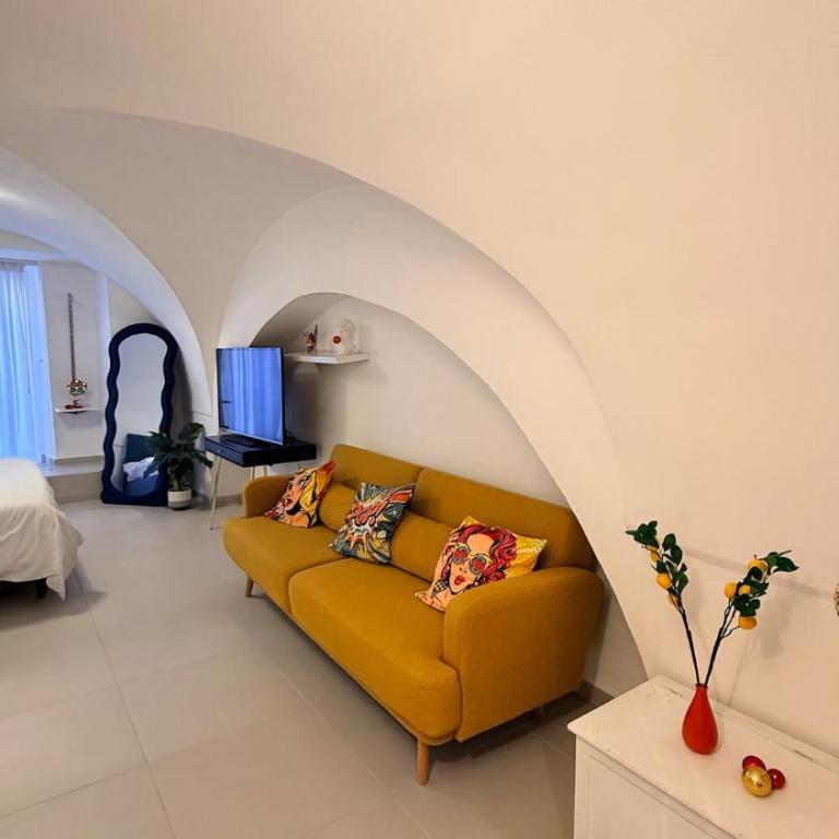 Duomo Pop apARTment - Apartment with City View - 13