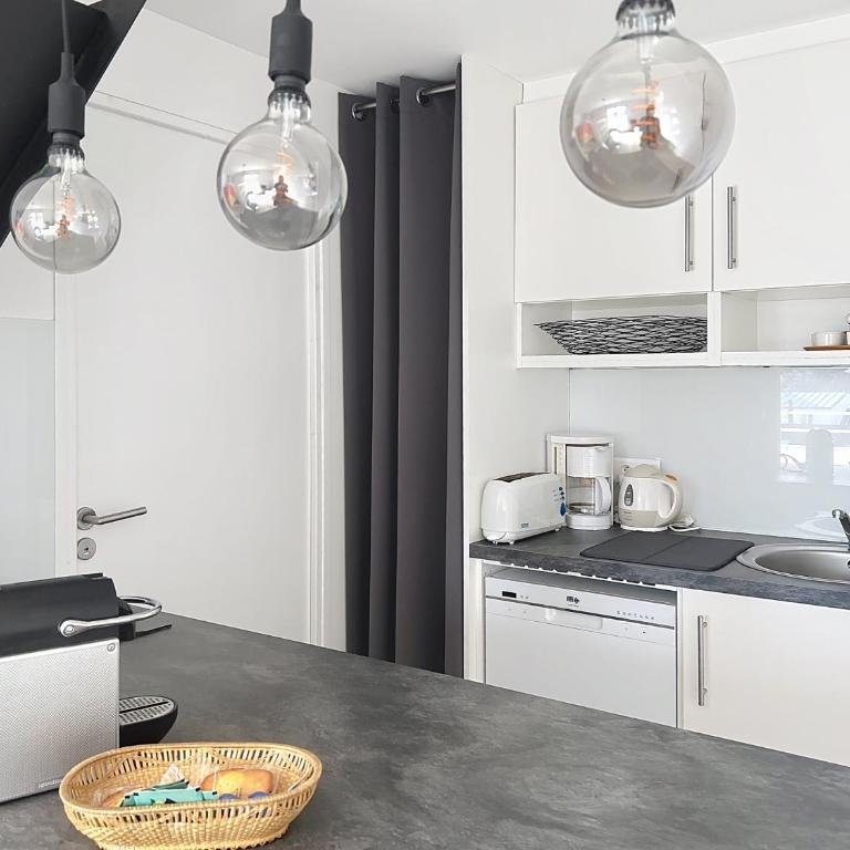 Le Jules Verne - Classé 2 étoiles - Tout confort - Balcon sur cour - Apartment mit 1 Schlafzimmer - 5