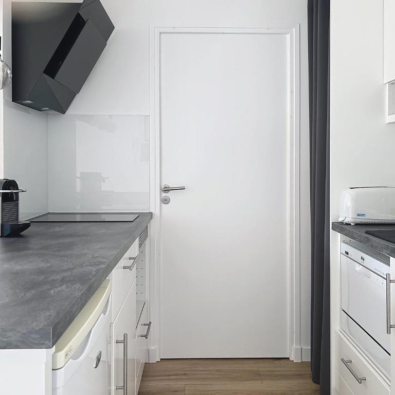 Le Jules Verne - Classé 2 étoiles - Tout confort - Balcon sur cour - Apartment mit 1 Schlafzimmer - 19