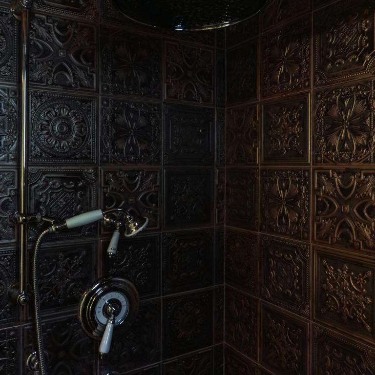 Regal House Verona REGIMENTAL - Camera Quadrupla con Bagno - 1