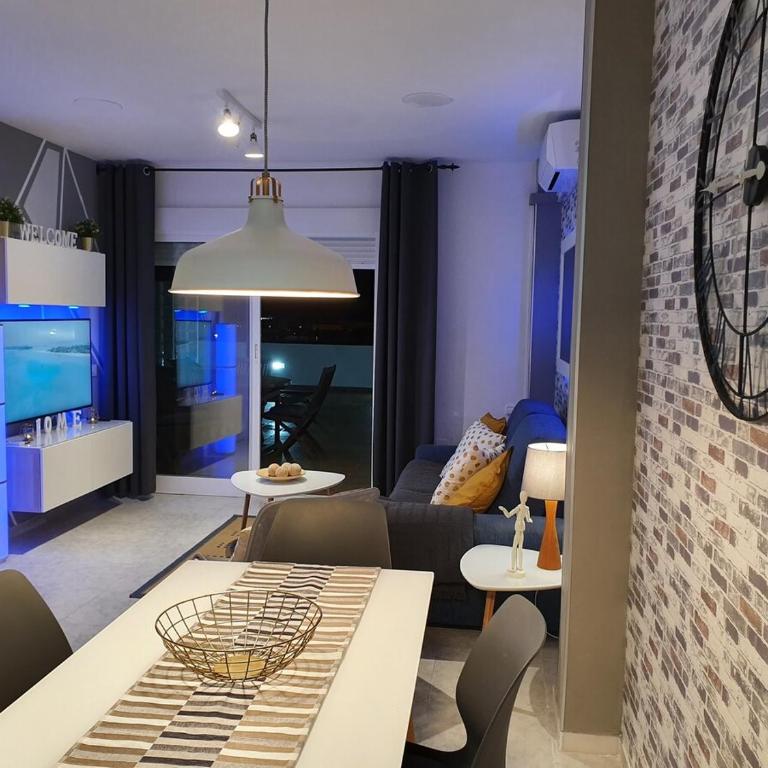 MOCAHomes Atico Down Town San Jose - Apartamento de 2 dormitorios con vistas al mar - 2