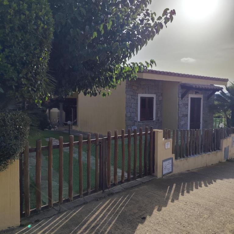 Vittorio House Villetta indipendente con giardino a Villasimius - Three-Bedroom House - 22