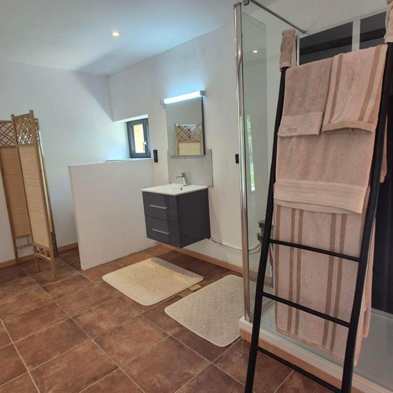 Le Loft Sarladais à 2 km du centre-ville de Sarlat - Casa - 9