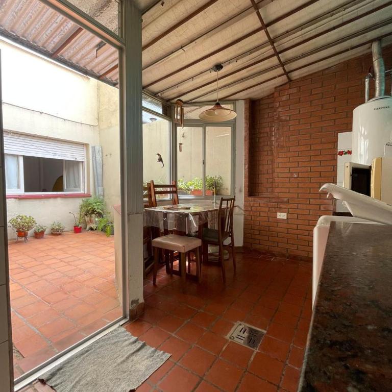 Comodo departamento zona La Perla - Apartamento de 2 dormitorios - 19