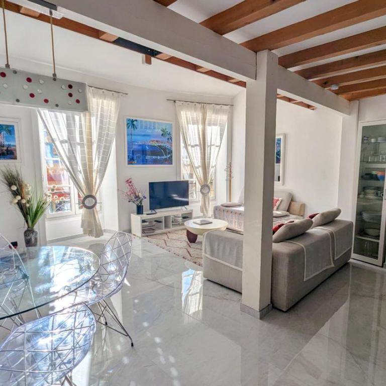 Stunning Duplex place Masséna 2 mins walk from beaches - Appartement 1 Chambre - 7