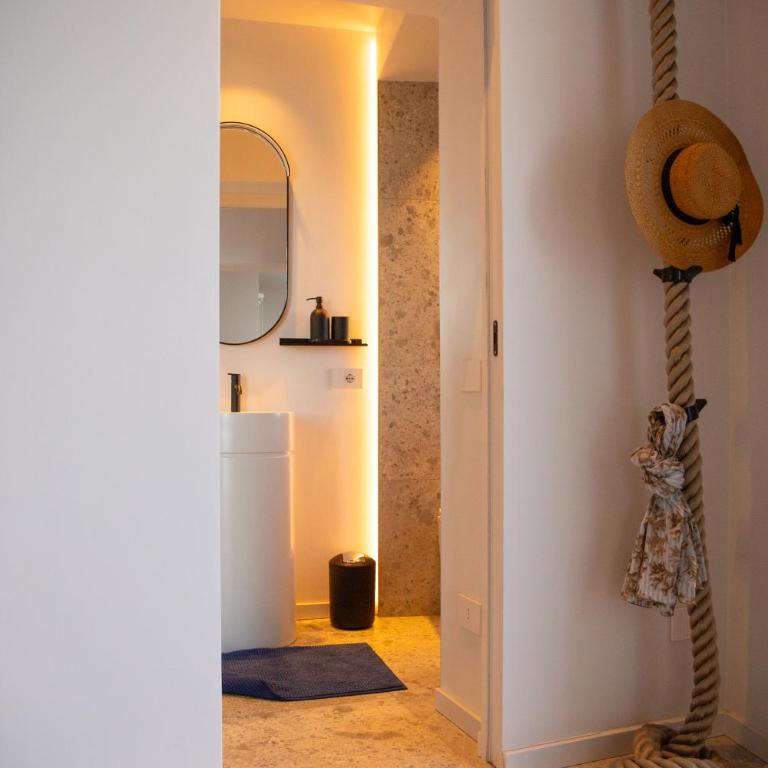 Casa Acqua e Sale - Appartamento con 2 Camere da Letto, Balcone e Vista mare - 4