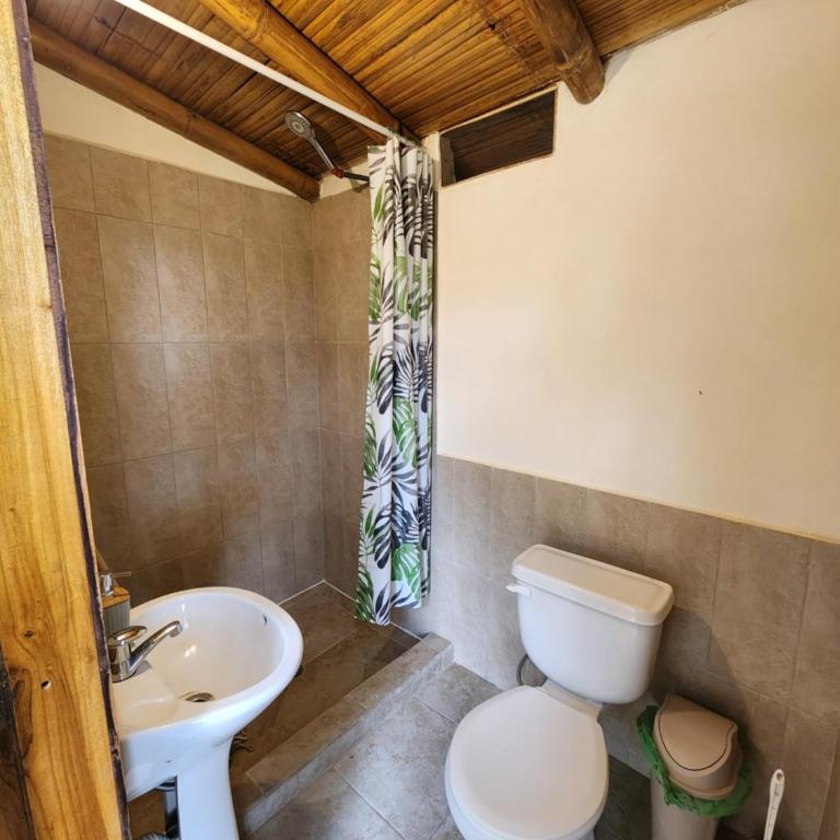 Pantaia Verde Hostel - Double Room with Private External Bathroom - 3