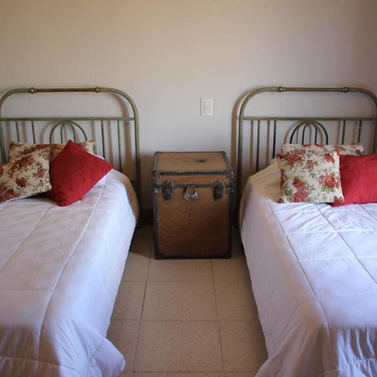 El Aguaribay - Three-Bedroom House - 31