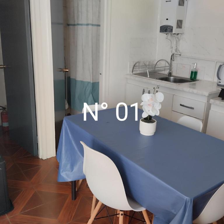 Alojamiento Javiera Carrera 01 - Two-Bedroom House - 3