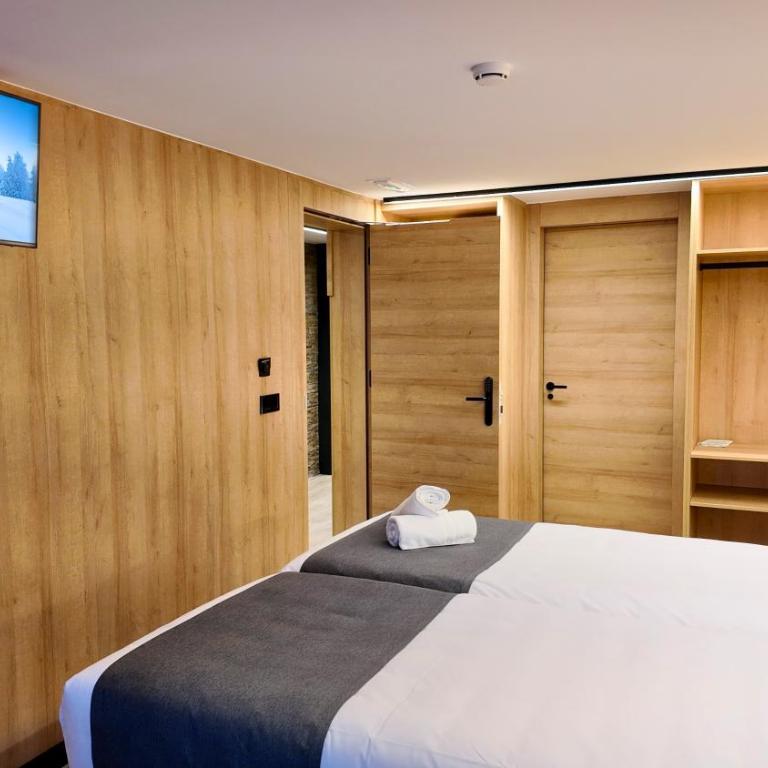 Hotel Catanies - Habitación Doble Deluxe - 3