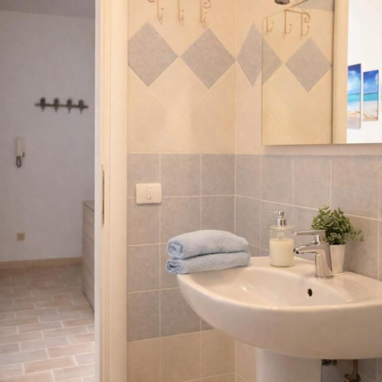 Renabianca home - One-Bedroom Apartment - 4