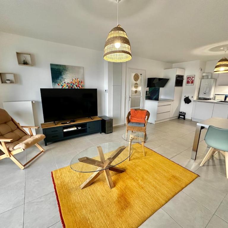 Alizé - Appartement 6 personnes avec parking à 2 pas de la plage - Apartamento de 2 dormitorios con balcón y terraza - 6