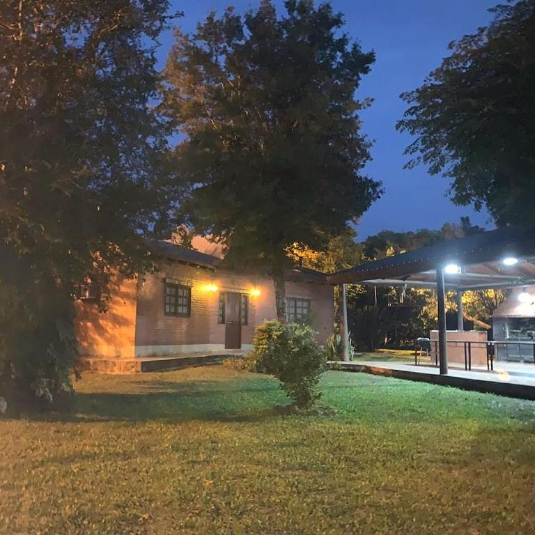 Casa quinta en Paso de la Patria-Corrientes - Casa con 1 dormitorio - 2