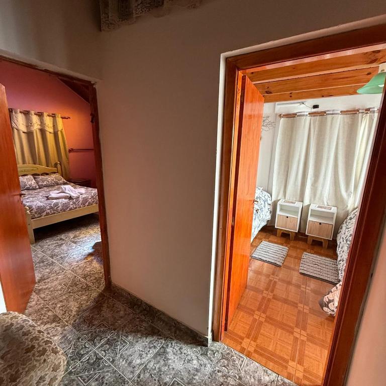 B&B Nahuel en Ushuaia - Habitación Familiar con balcón - 1