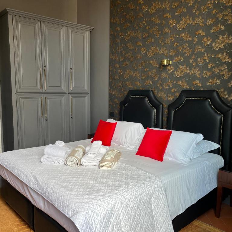 Luxury apartment with large terrace and jacuzzi next to famous historic walls of Lucca - Appartamento con 3 Camere da Letto - 24