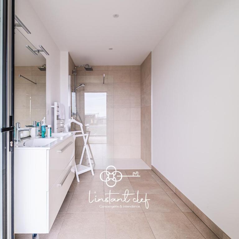 Ecrin unique - Appartement Premium - Terrasse, Vue & Garage - Premium Apartment mit 3 Schlafzimmern und Balkon - 6