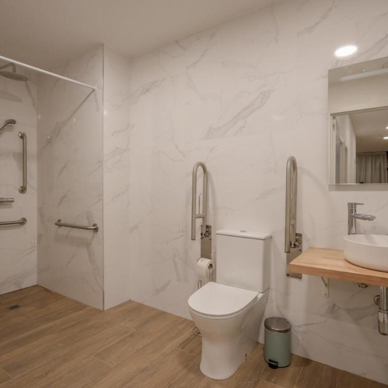 Comfortabel Apartment next to La Marina - Apartment - 10