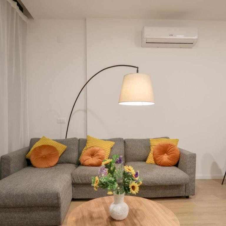 Comfortabel Apartment next to La Marina - Apartment - 25