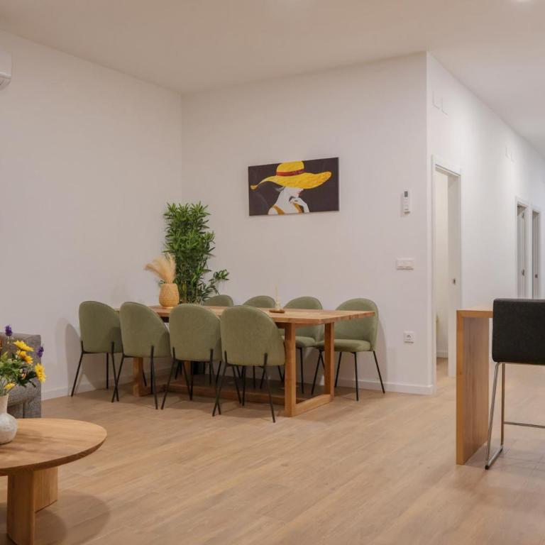 Comfortabel Apartment next to La Marina - Apartment - 1