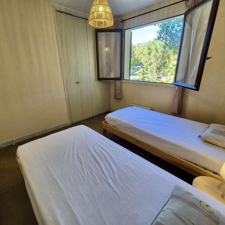 Appartement Familial 3 Pièces, Terrasse et Parking, Proche Plage et Commerces - Cavalaire - FR-1-226B-193 - Appartement - 15
