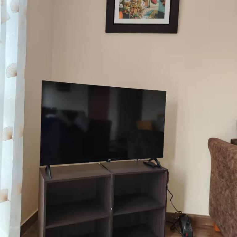 La Casa de ANNI - Three-Bedroom Apartment - 8