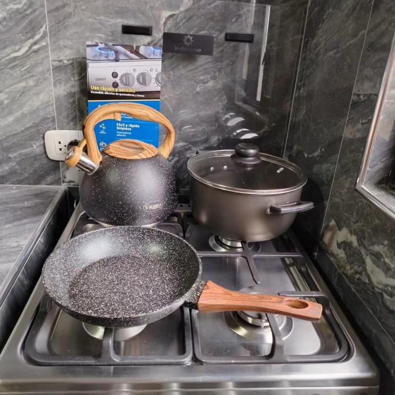 La Casa de ANNI - Three-Bedroom Apartment - 14