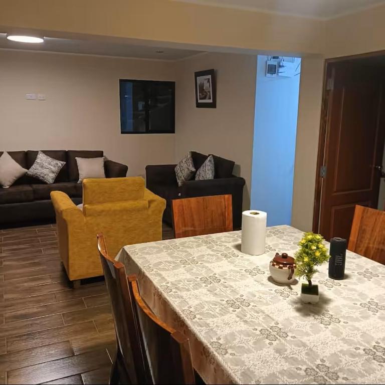 La Casa de ANNI - Three-Bedroom Apartment - 30