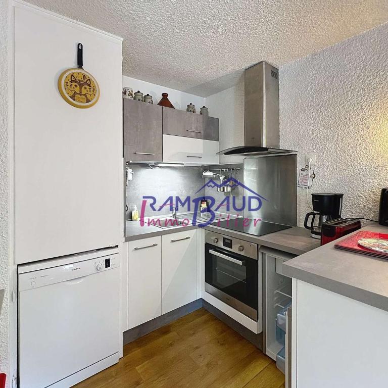 Appartement 2 pièces cabine, 6 couchages, balcon ouest, parking privé - FR-1-854-26 - Appartamento - 3