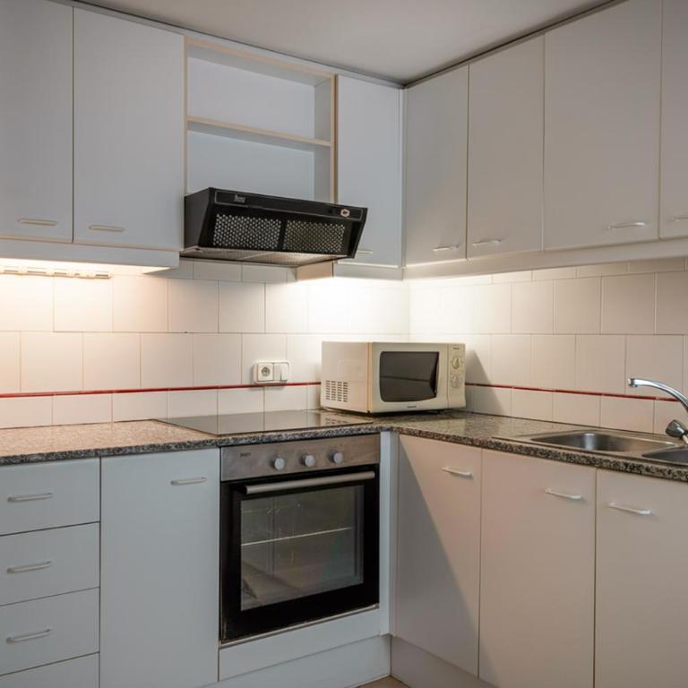 At011 Primera línea con piscina - Apartamento de 3 dormitorios - 14