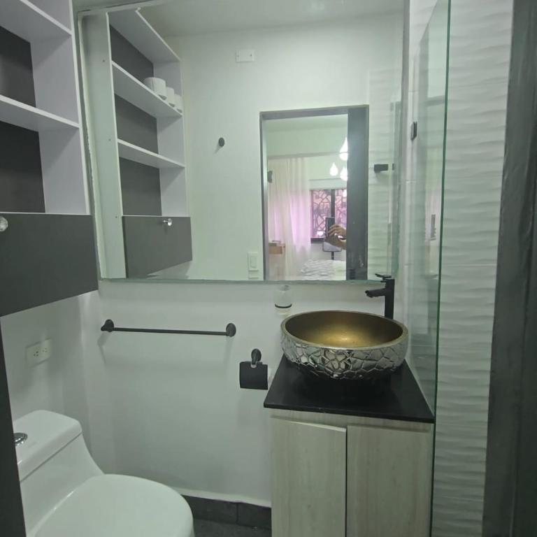 Hotel Suites de luxury Calasanz Medellín - Deluxe Queen Room - 28