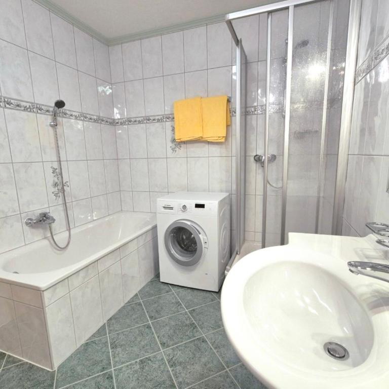 Haus Berghof Bad Gastein - Apartment mit 2 Schlafzimmern mit Balkon und Terrasse - 15