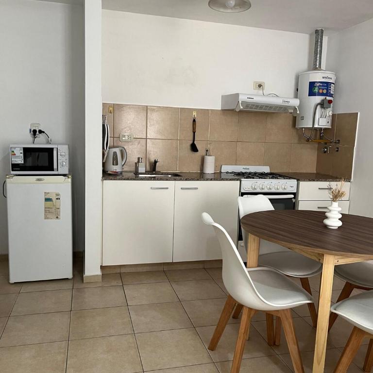 Monoambiente luminoso a metro de Av Pellegrini - Apartamento de 1 dormitorio - 5