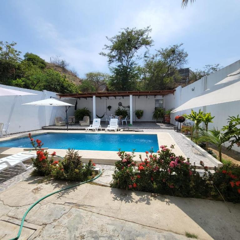Casa de playa Grau - Four-Bedroom House - 1