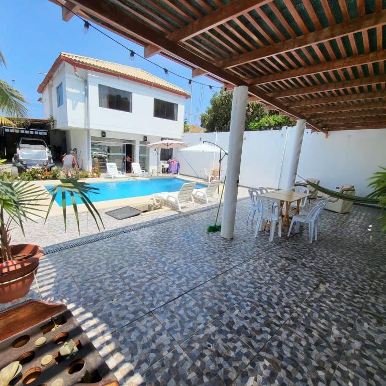Casa de playa Grau - Four-Bedroom House - 10
