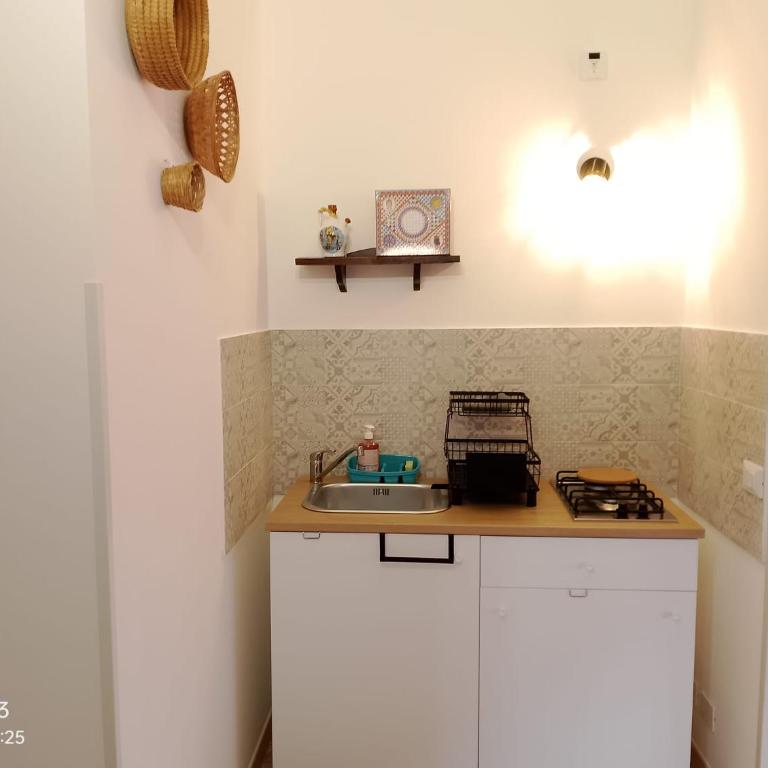 Casa Claudia - Appartamento con Balcone - 12