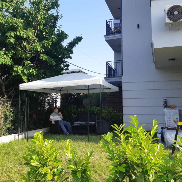 Ljubičica deluxe 2, sa dvorištem i parkingom - One-Bedroom Apartment - 4