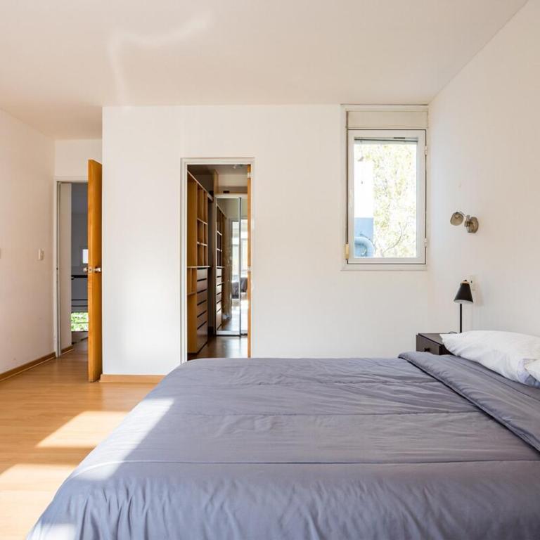 Casa moderna en ciudad de Mendoza - Three-Bedroom House - 12
