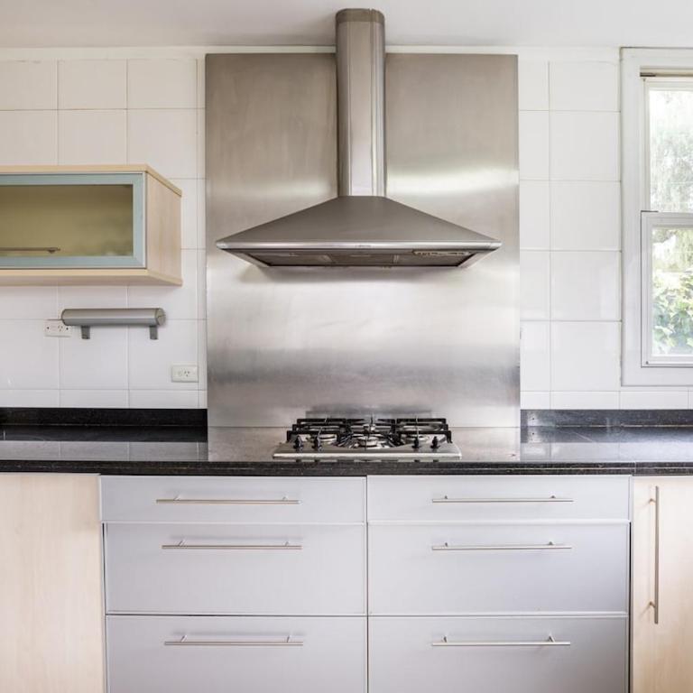 Casa moderna en ciudad de Mendoza - Casa de 3 dormitorios - 10