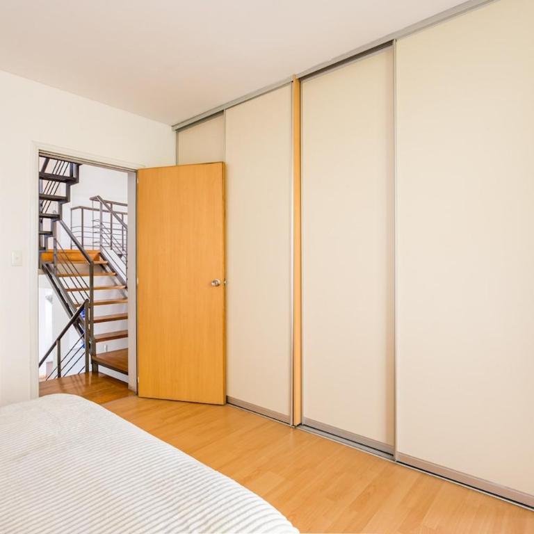 Casa moderna en ciudad de Mendoza - Three-Bedroom House - 52