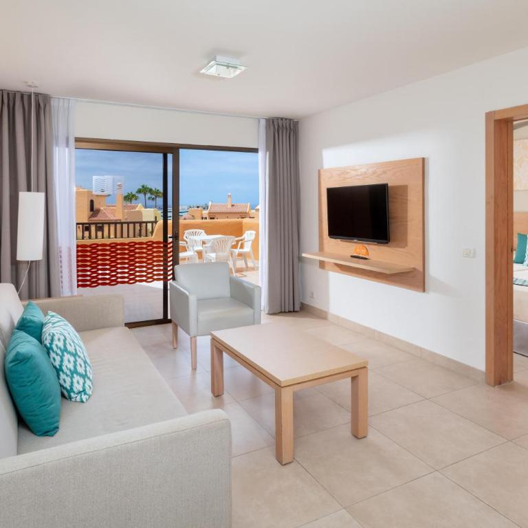 Tagoro Family & Fun Costa Adeje - Habitación Doble Deluxe (3 adultos) - 2