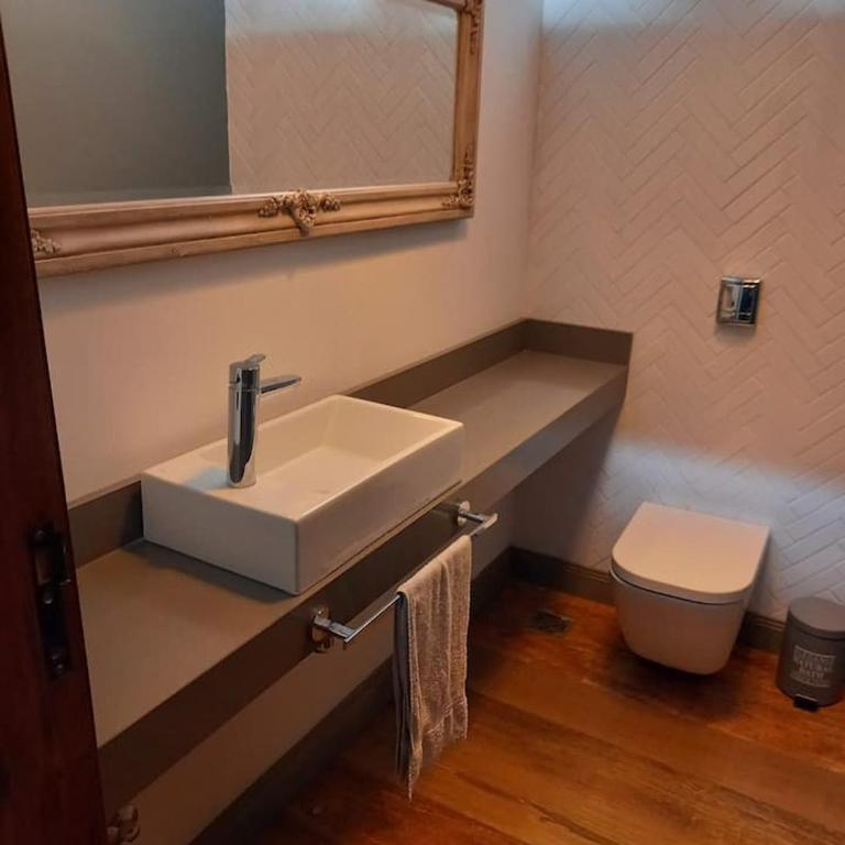 Alojamiento de vacaciones - Three-Bedroom House - 18