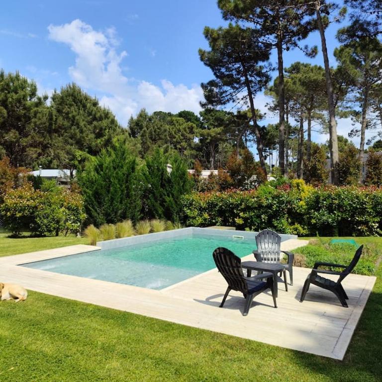 Alojamiento de vacaciones - Three-Bedroom House - 27